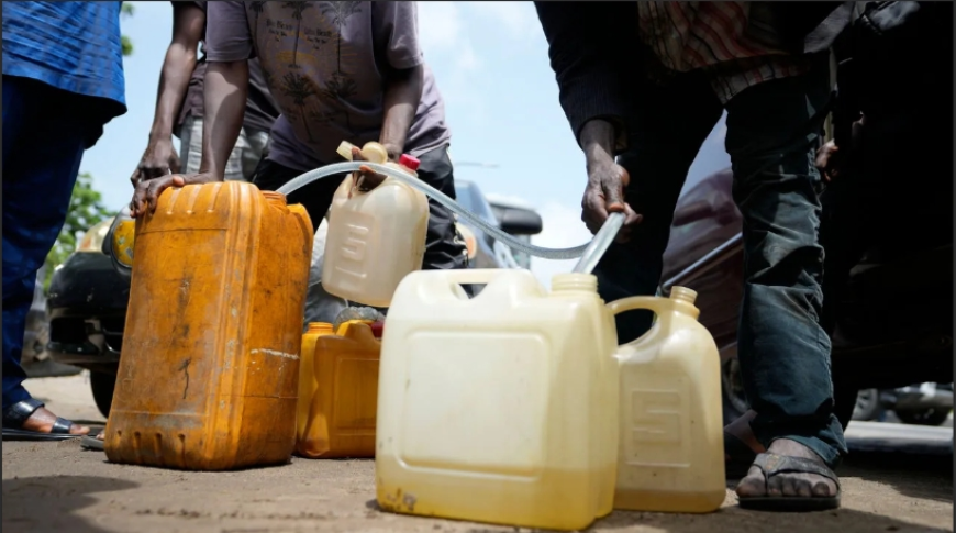 Niger Grapples with Severe Petrol Shortage, Turns to Nigeria for Aid Amid Crisis