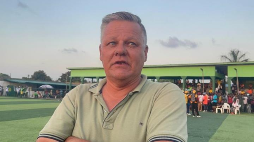 For Personal Reason: Coach Minnaert Prematurely Terminates Contract with FC Fassell