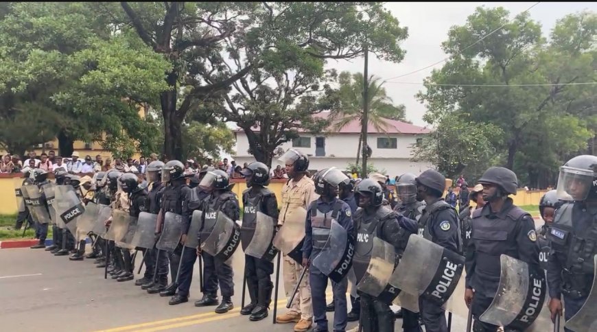 Lead or Leave Protest Leader Morlu Flees as Police Clear Demonstrators in Monrovia