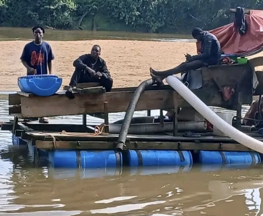 Illegal Mining Under Cestos Bridge Halted as Government Confiscates Five Dredges