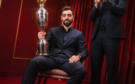 “Record-Breaking Bruno Fernandes Rules England as Premier League Names Him Player of the Season”