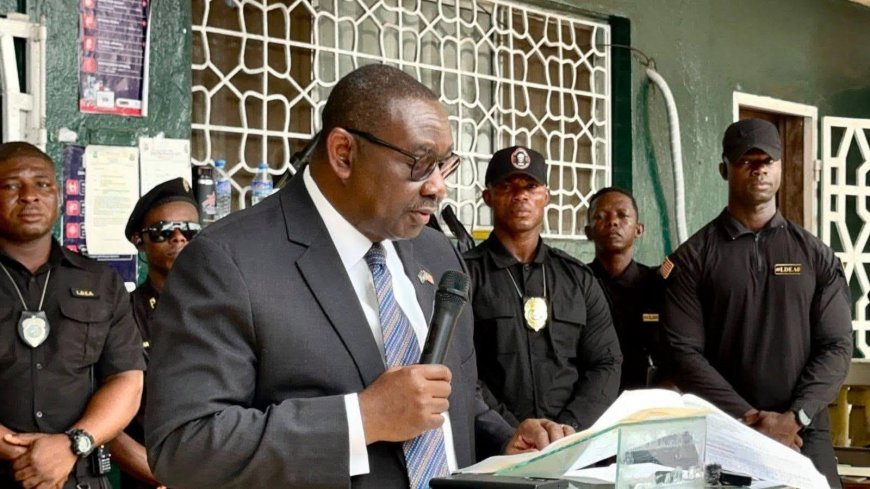 JUSTICE MINISTER DEFENDS SILENCE ON US$19.2 MILLION DRUG BUST